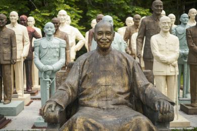 Tchajwanská vláda slíbila odstranit poslední stovky Čankajškových soch